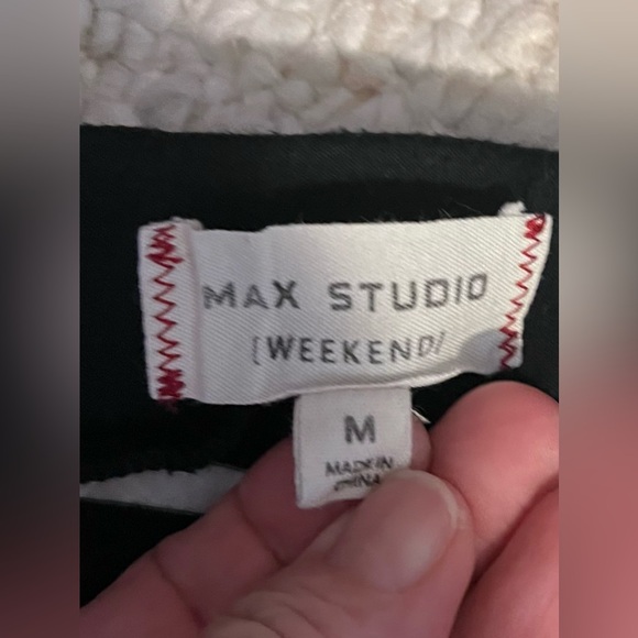 Max Studio Weekend long maxi style striped skirt. Size Medium. Has POCKETS - Picture 9 of 11